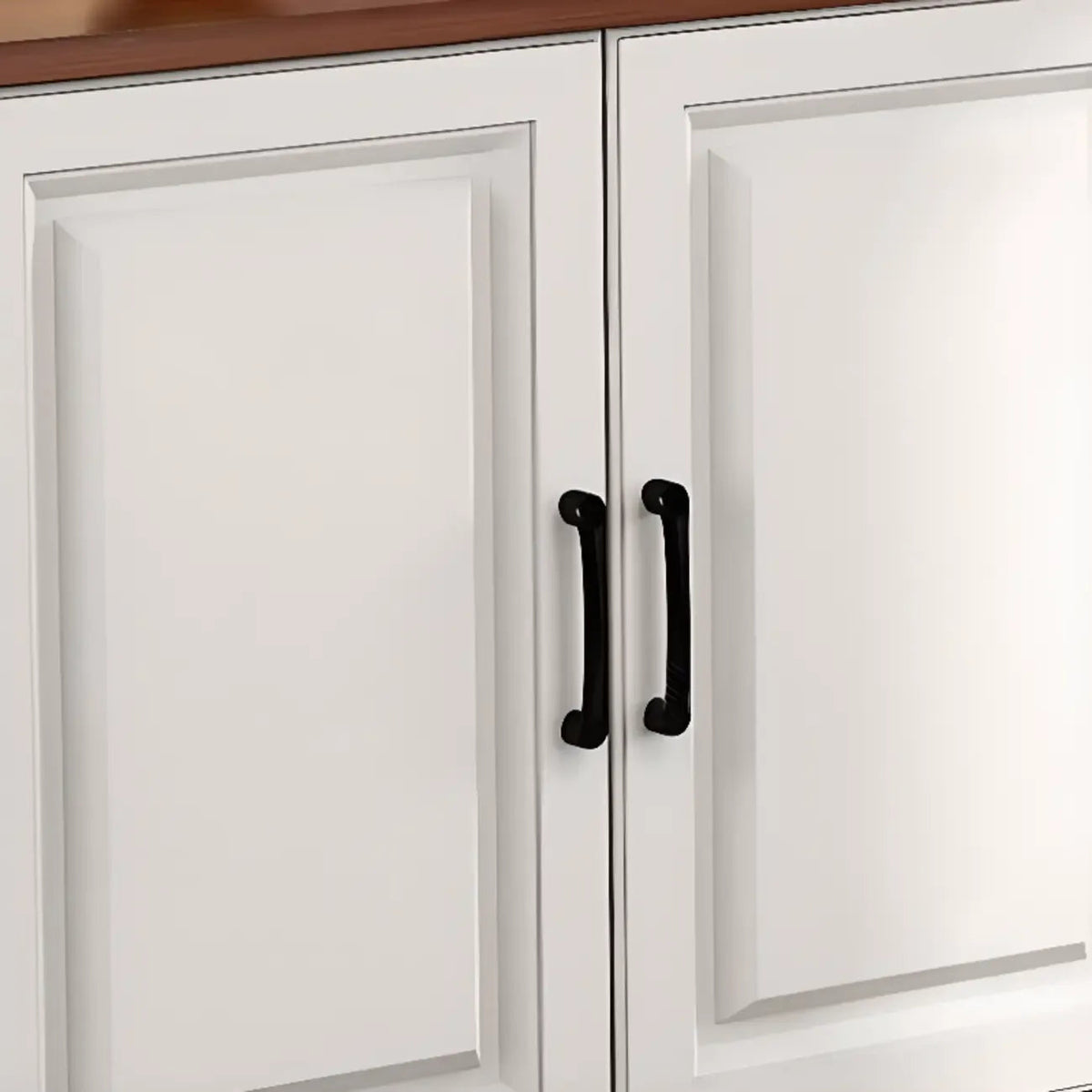 Moderner weißer TV-Schrank aus Holz mit Stauraum und Kabelmanagement
