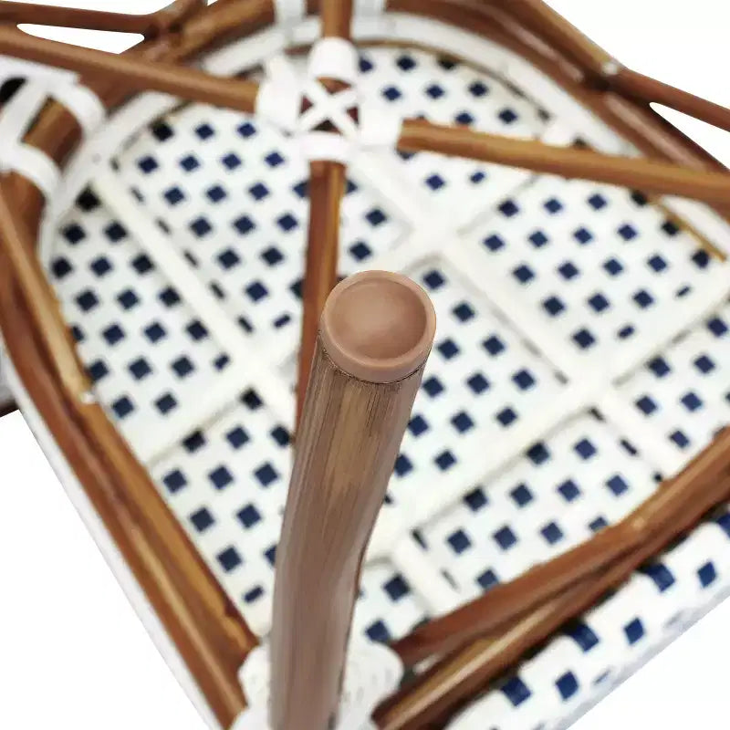 Flash Furniture Lourdes stapelbarer Thonet-Bistrostuhl für den gewerblichen Innen- und Außenbereich, PE-Rattan und Aluminiumgestell
