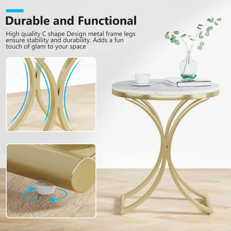 Kleiner, moderner runder Beistelltisch, Couchtisch, Nachttisch mit goldfarbenem Metallgestell und Kunstmarmor-Furnier aus Holzwerkstoff für das Wohnzimmer