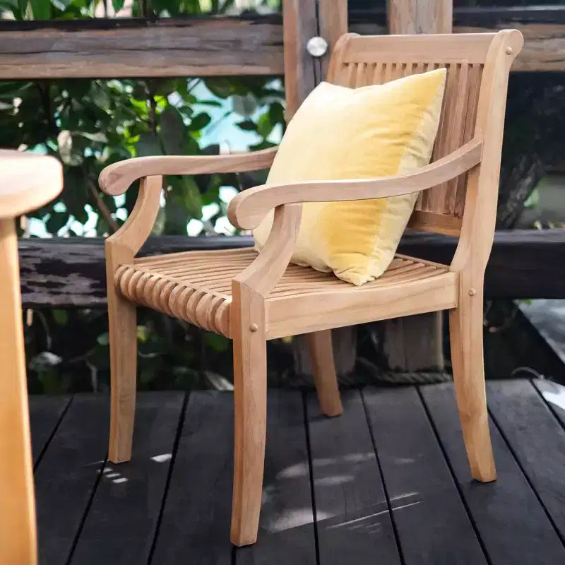 Sonoma Lane Rockport Outdoor-Esszimmerstuhl aus Teakholz Beige - Witterungsbeständig mit Schaumstoffkissen