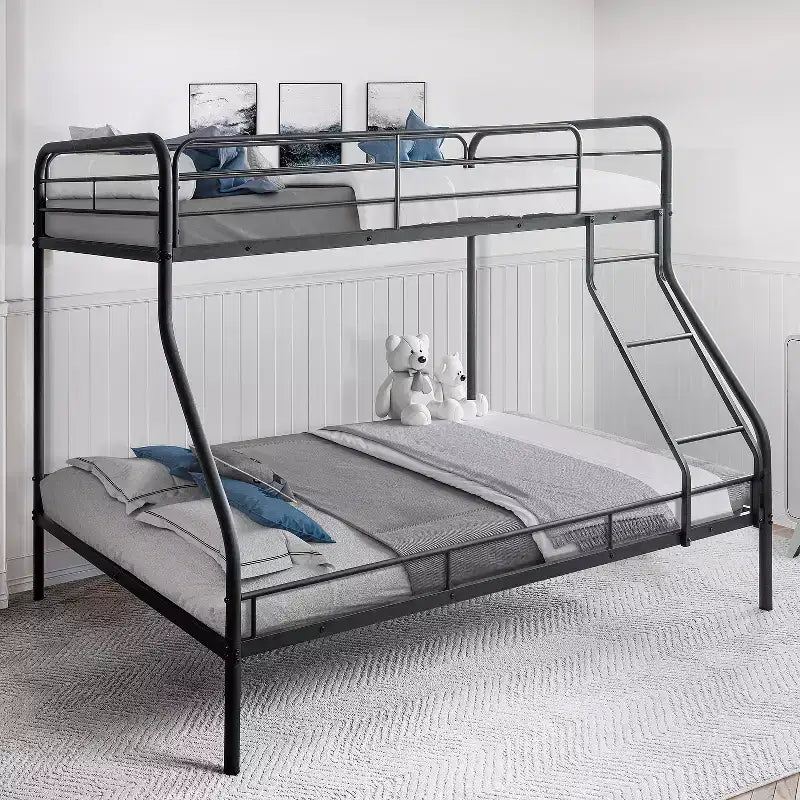 Vollmetall-Etagenbett mit niedrigem Sicherheitsdesign, Absturzsicherung, schräger Leiter und Stauraum unter dem Bett