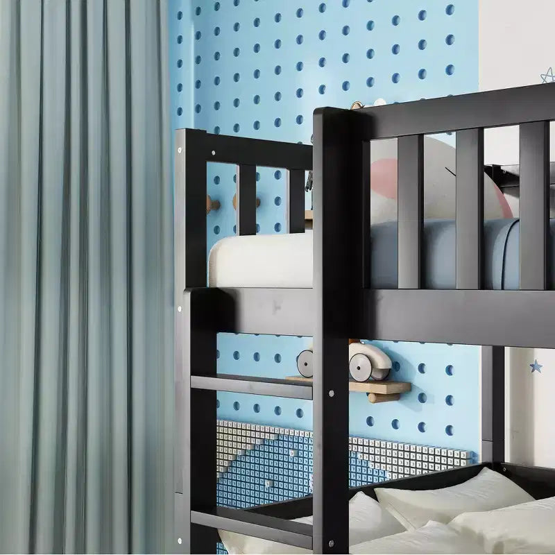 Dreistöckiges Etagenbett für Kinder, abnehmbares Etagenbett mit drei Einzelbetten, Leiter und Absturzsicherung, in 3 separate Betten zerlegbar