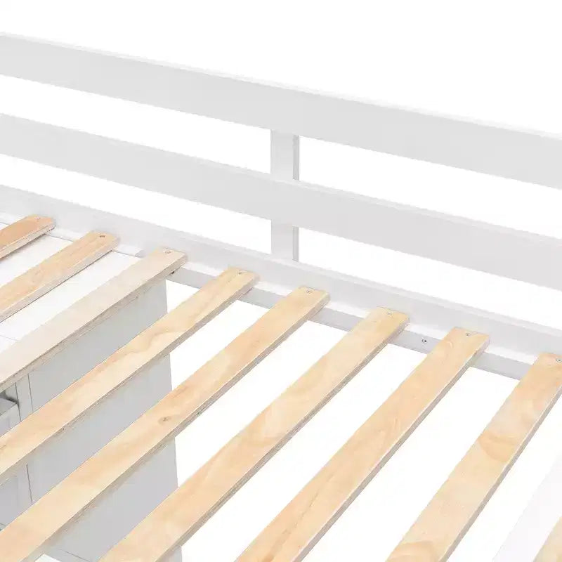 Whisen Hochbett in voller Größe mit Kleiderständern, klappbaren Regalen und Schreibtischen für ein organisiertes Zuhause