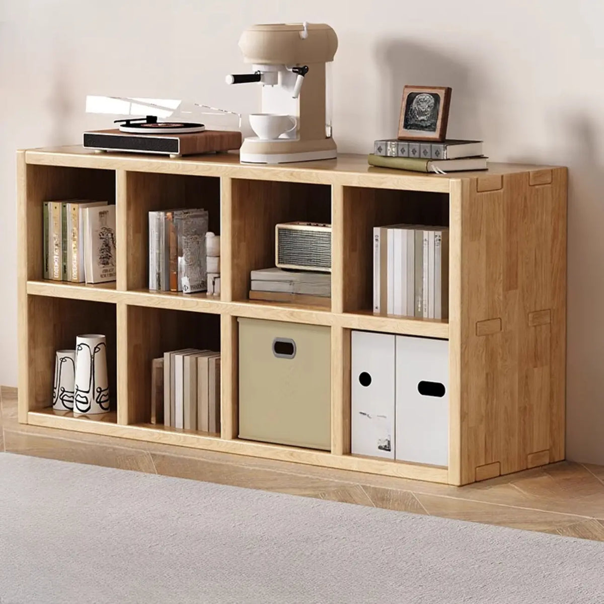 Modernes horizontales 8-faches Holzregal in Natur-Optik