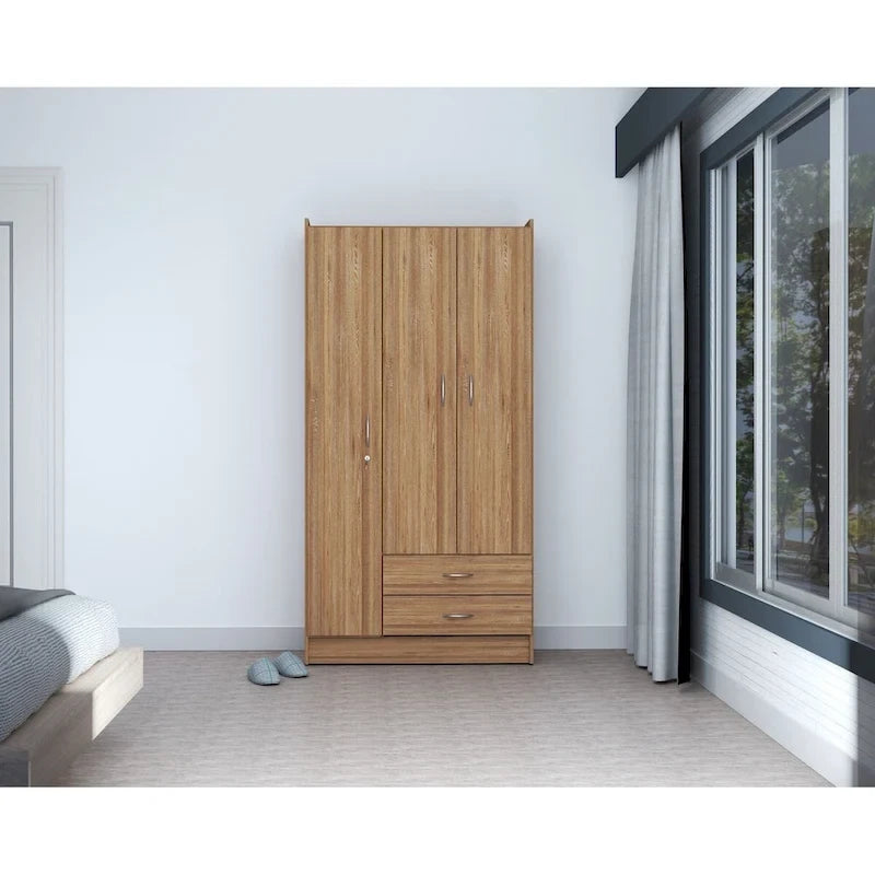 Hoher Schrank/Kleiderschrank von Inval