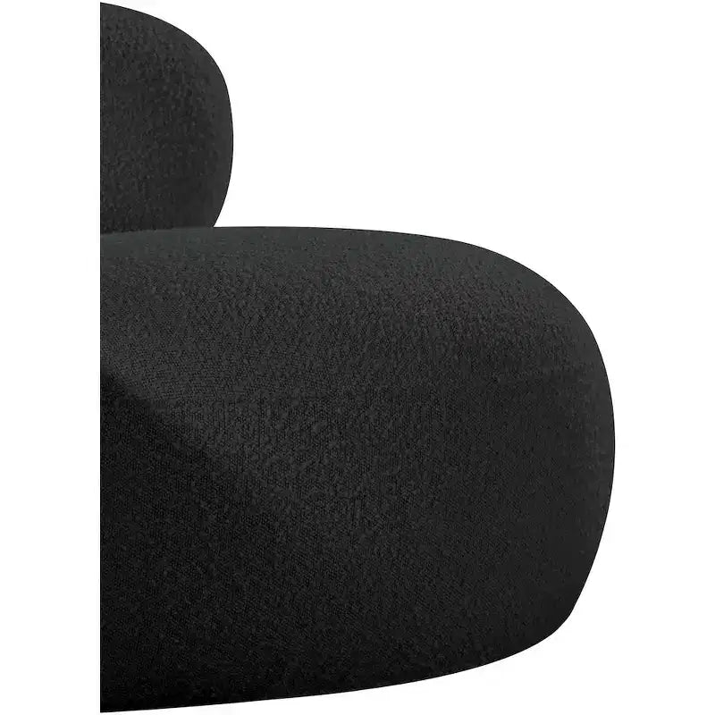 Meridian Furniture Venti Stuhl aus Bouclé-Stoff