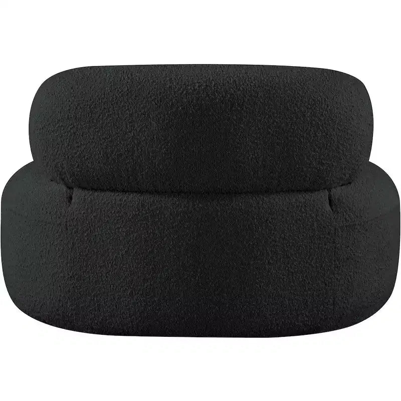 Meridian Furniture Venti Stuhl aus Bouclé-Stoff