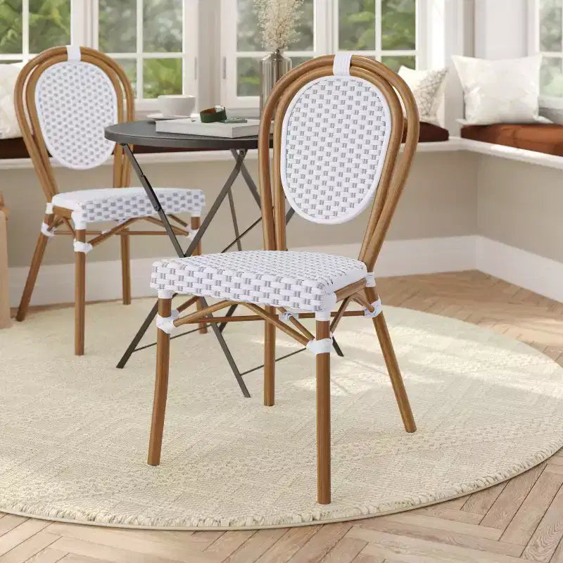 Flash Furniture Lourdes stapelbarer Thonet-Bistrostuhl für den gewerblichen Innen- und Außenbereich, PE-Rattan und Aluminiumgestell