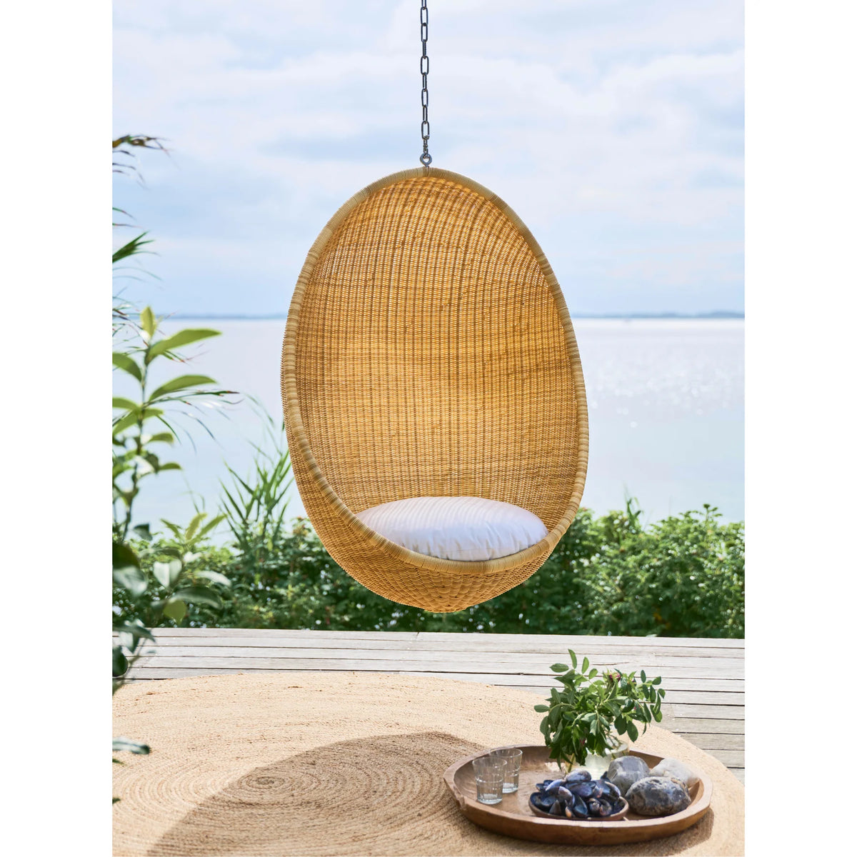Hängesessel aus Rattan für den Außenbereich im Küstenstil mit Rundform – Terrasse