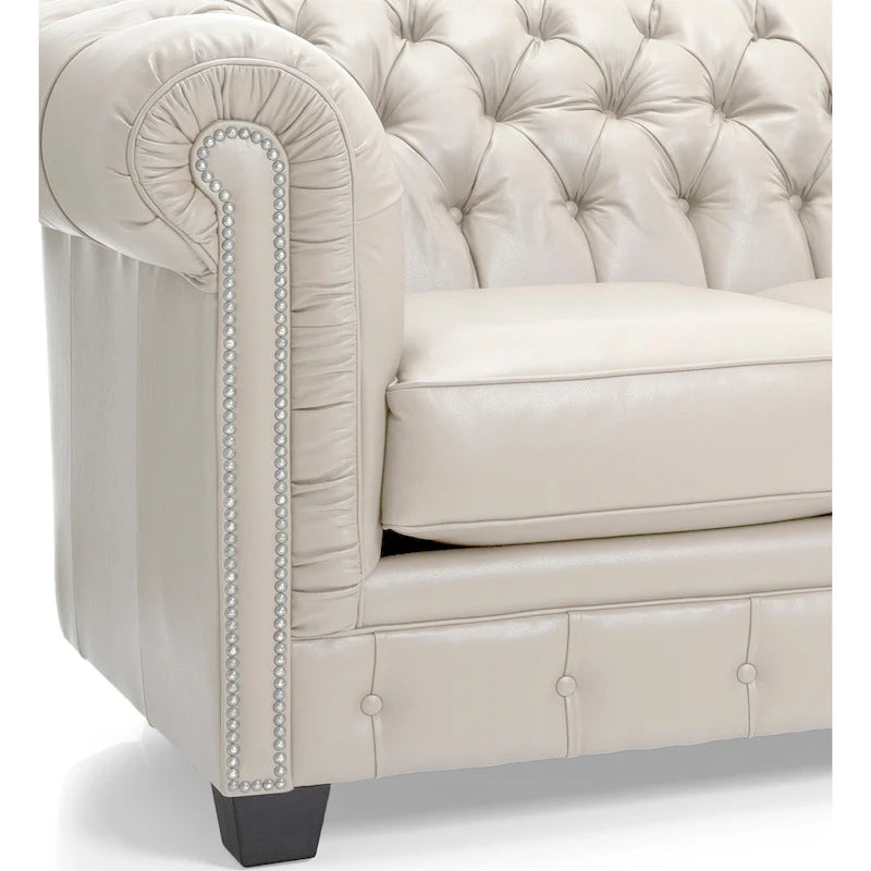 Hancock Chesterfield-Sofa mit Tufting aus genarbtem italienischem Leder – 79 H x 218 B x 102 T (cm)