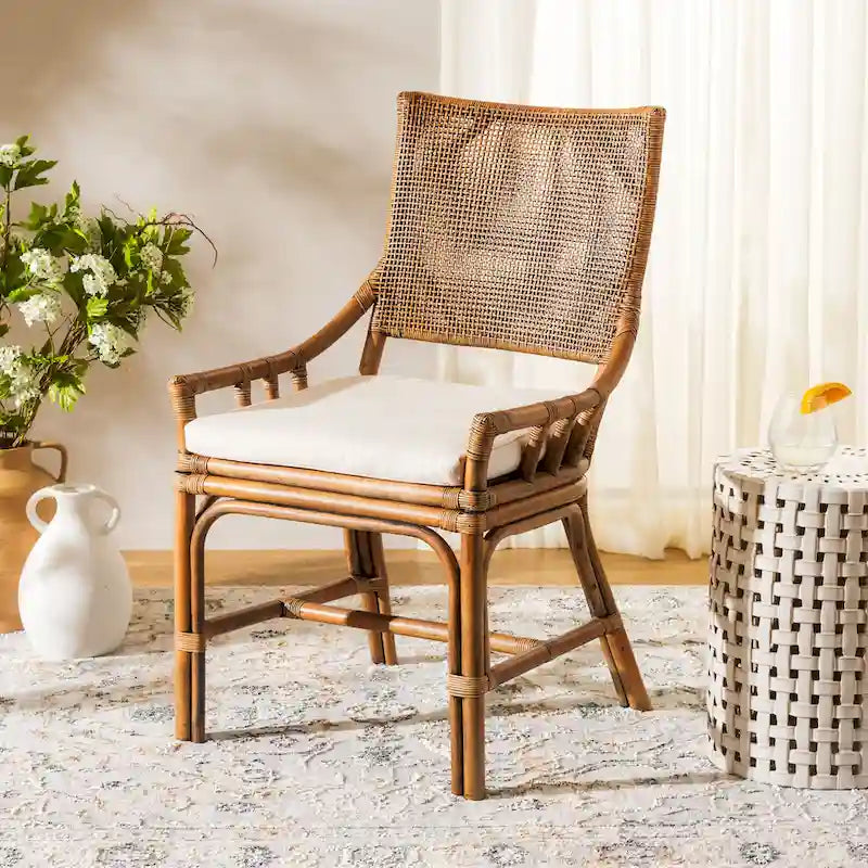 Küstendesign Rattan-Stuhl mit Kissen, 22 B x 24 L x 37 H, 22 B x 24 T x 37 H