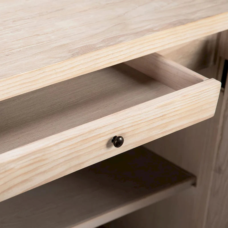Isabelle 200 cm Sideboard aus Kiefernholz in Light Wash mit 4 Türen und handgeschnitztem Burst-Muster auf den Fronten