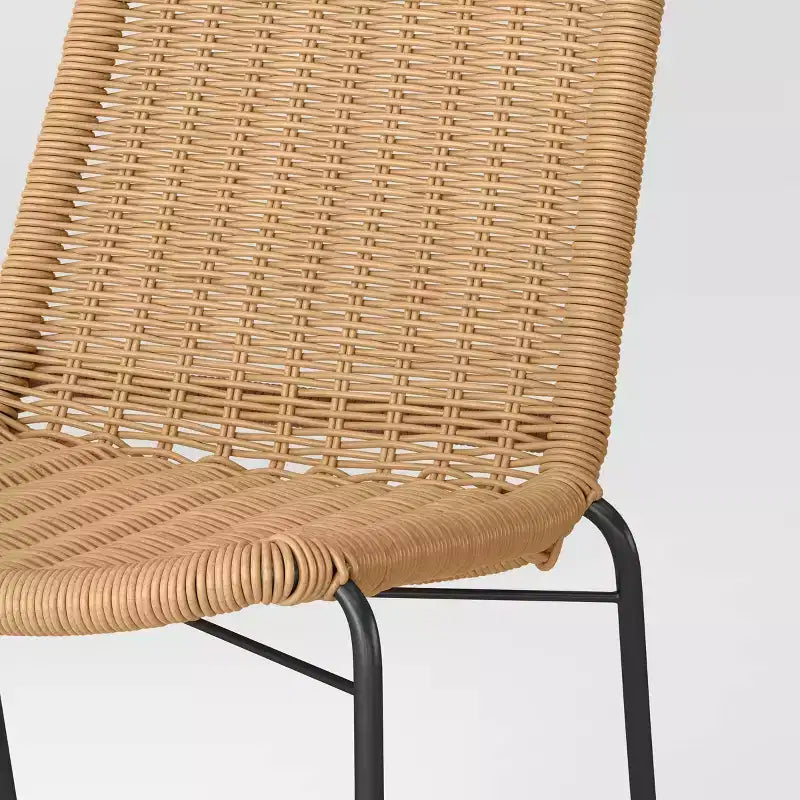 4-tlg. stapelbare rückenlose Korbstühle für die Terrasse Braun – Threshold™