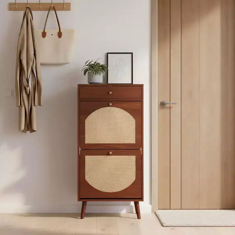 Schuhschrank mit Rattan-Paneel, 1 Schublade, 2 Klappfächern, Spanplatte, 54 cm B