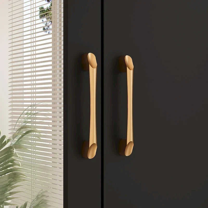 Kleiderschrank mit Spiegel, verstellbarer Kleiderstange und platzsparendem Design