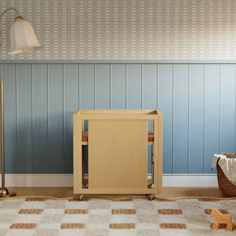 Babyletto Palma 8-in-1 wandelbares Kinderbett für alle Wachstumsphasen mit Beistellbett- und Kleinkindbett-Sets