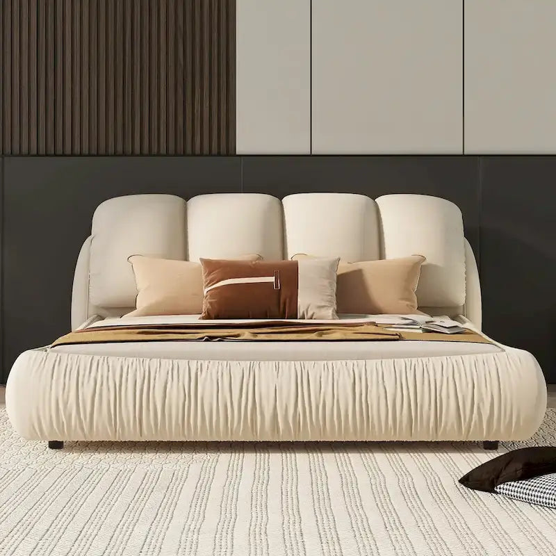 Luxuriöses gepolstertes Queensize-Bett mit hohem Kopfteil, Samtbett in Queensize mit übergroßer gepolsterter Rückenlehne