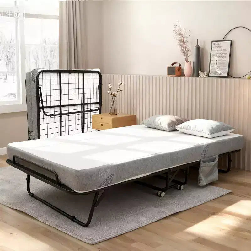 Klappbett mit Matratze für Erwachsene, tragbares Gästebett auf Rollen, faltbares Metallgestell-Bett mit 5-Zoll-Memory-Foam-Matratze und seitlicher Aufbewahrungstasche