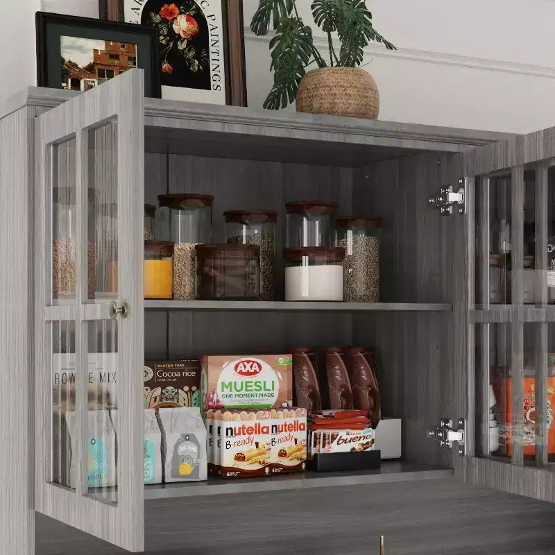 Famapy 155,4 cm grauer Buffetschrank mit Aufsatz, Küchenschrank mit verzierter Sockelleiste: Eine Verbindung von Eleganz und Nutzen