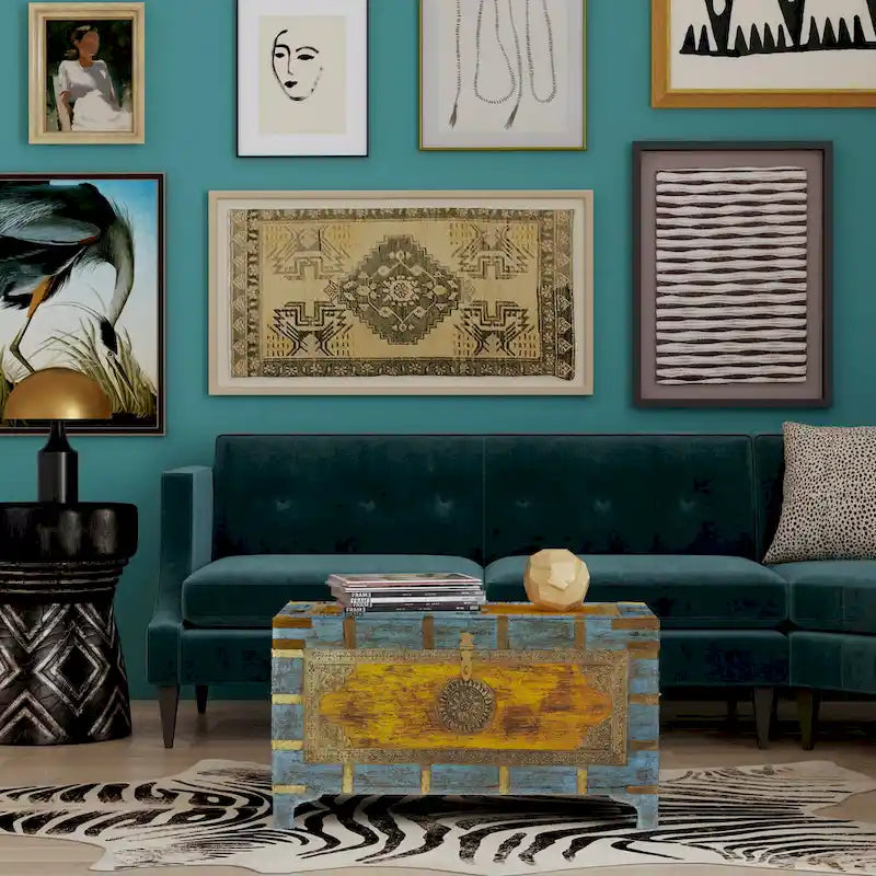 Nador Couchtisch mit handbemaltem Messingeinlege-Dekor und Stauraumtruhe