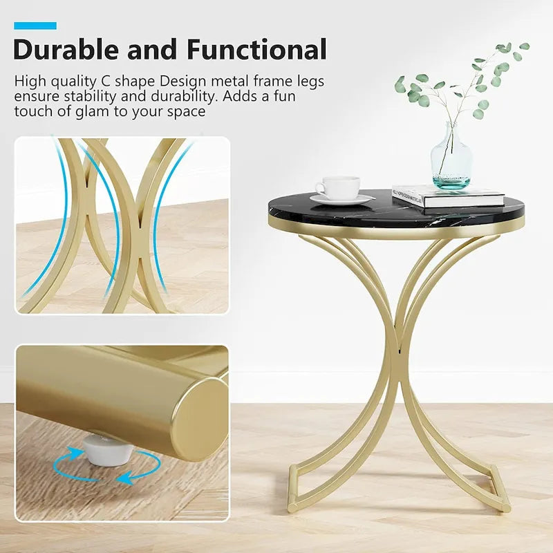 Kleiner, moderner runder Beistelltisch, Couchtisch, Nachttisch mit goldfarbenem Metallgestell und Kunstmarmor-Furnier aus Holzwerkstoff für das Wohnzimmer