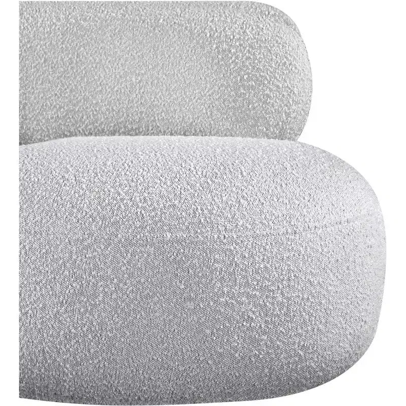 Meridian Furniture Venti Stuhl aus Bouclé-Stoff