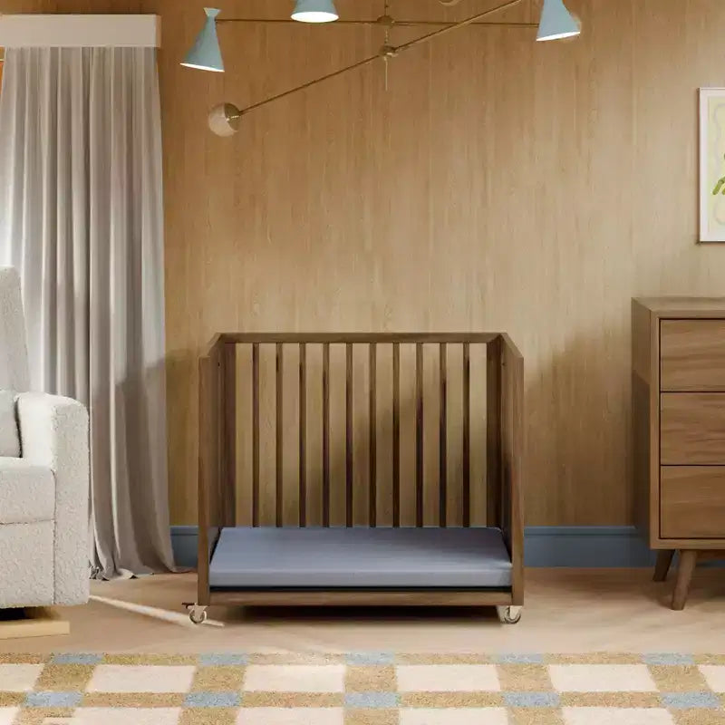 Babyletto Palma 8-in-1 wandelbares Kinderbett für alle Wachstumsphasen mit Beistellbett- und Kleinkindbett-Sets