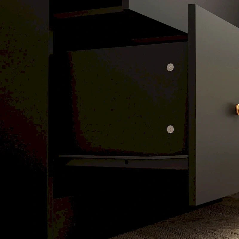 Kleiderschrank mit Spiegel, verstellbarer Kleiderstange und platzsparendem Design