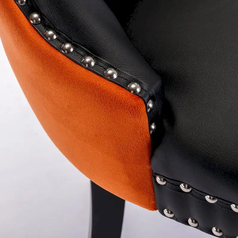 Set aus 2 Esszimmerstühlen mit hoher Rückenlehne, gepolsterte Küchenstühle aus PU-Leder mit Griff an der Rückseite und Holzbeinen, Stuhl als Sitzgelegenheit am Esstisch