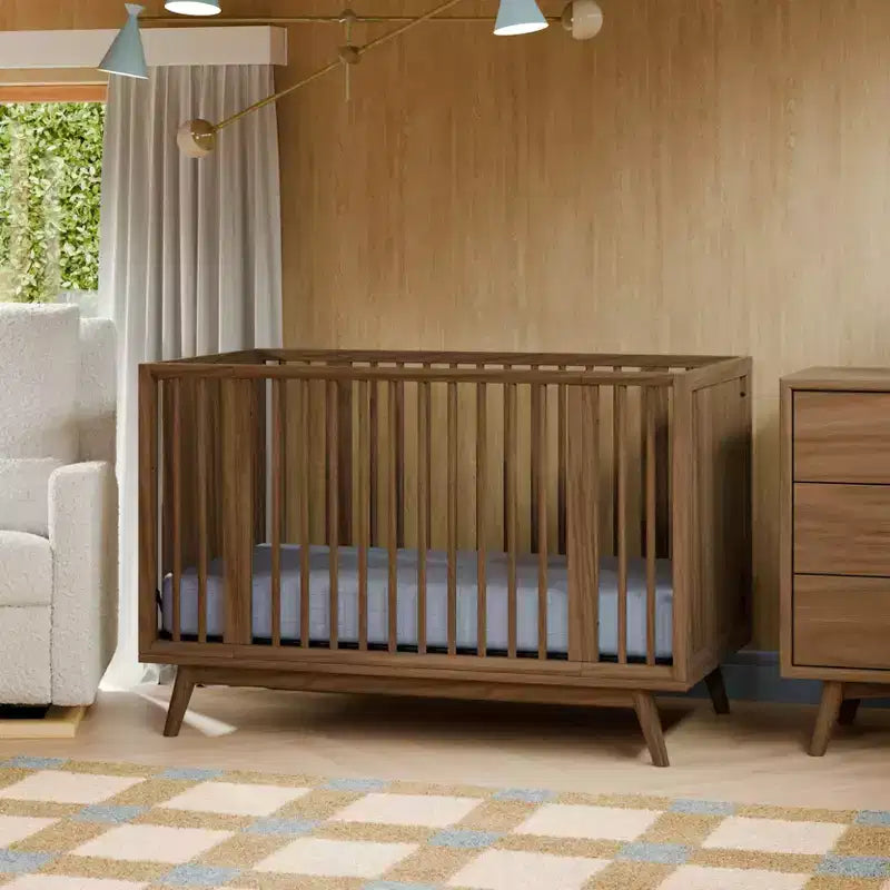 Babyletto Palma 8-in-1 wandelbares Kinderbett für alle Wachstumsphasen mit Beistellbett- und Kleinkindbett-Sets