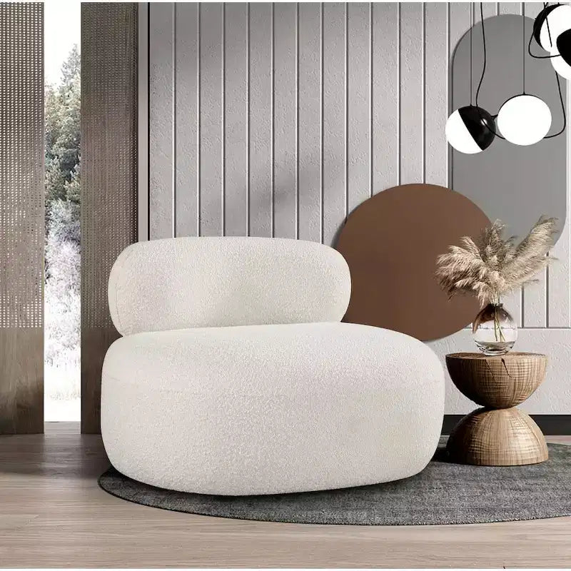 Meridian Furniture Venti Stuhl aus Bouclé-Stoff