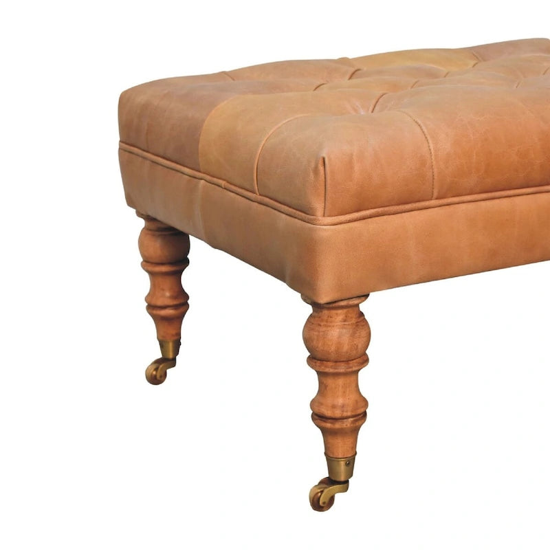 Artisan Furniture Ottomane aus massivem Holz und büffelfarbenem Leder mit Rollenbeinen