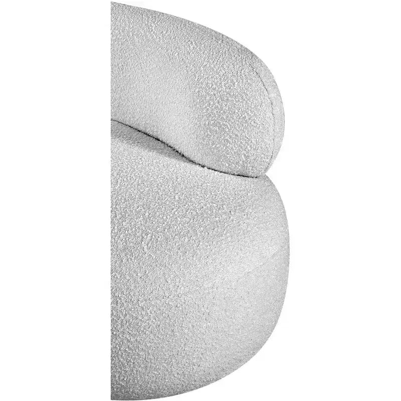 Meridian Furniture Venti Stuhl aus Bouclé-Stoff
