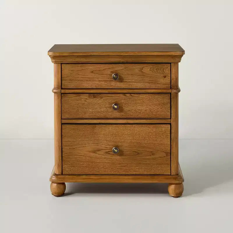 3 Stück klassische Nachttische aus Holz mit 3 Schubladen – Hearth & Hand mit Magnolie