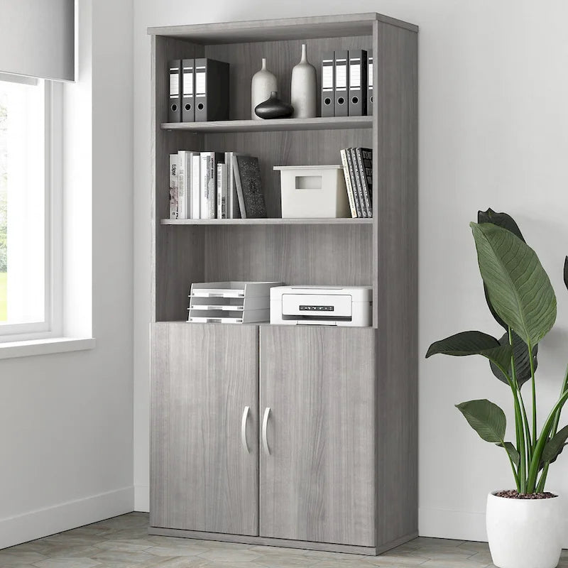 Hohes 5-stufiges Bücherregal mit Türen