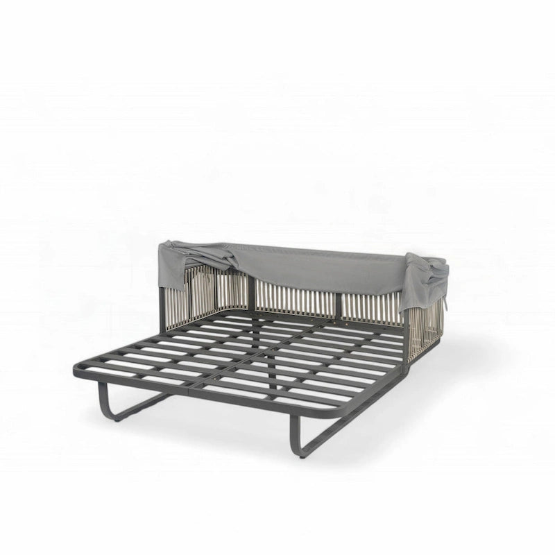 57 Outdoor-Tagesbett aus Rattan fürs Patio
