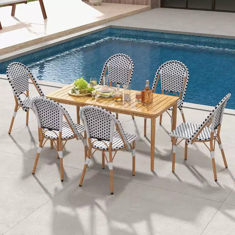 Costway Französischer Bistrostuhl 4er-Set mit handgeflochtenem Rattan und verzinktem Metallrahmen für den Außenbereich