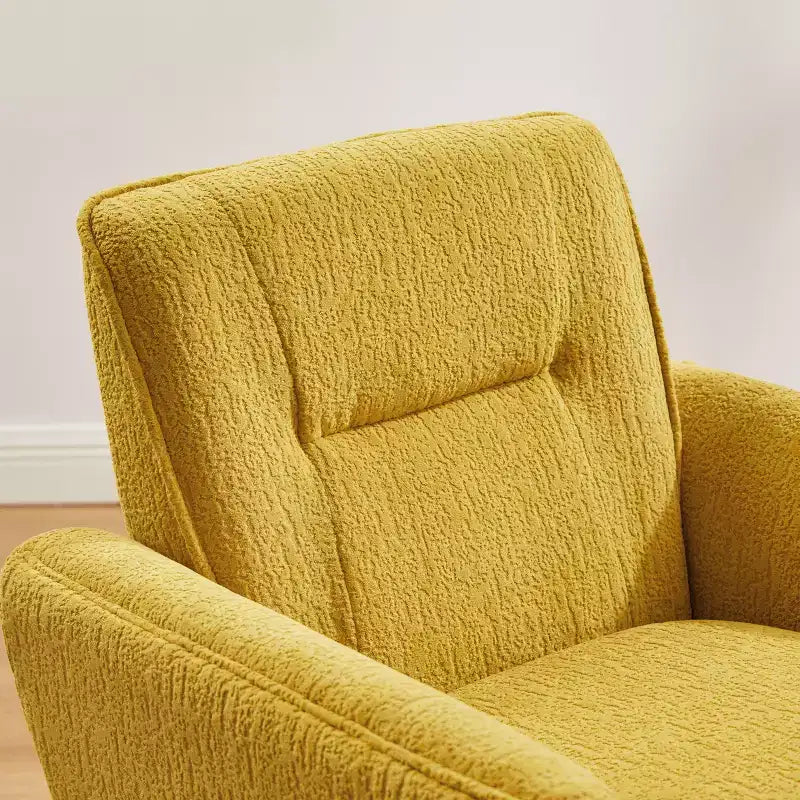 Art Leon Bequemer Akzentstuhl aus Jacquard-Flanell mit Holzbeinen