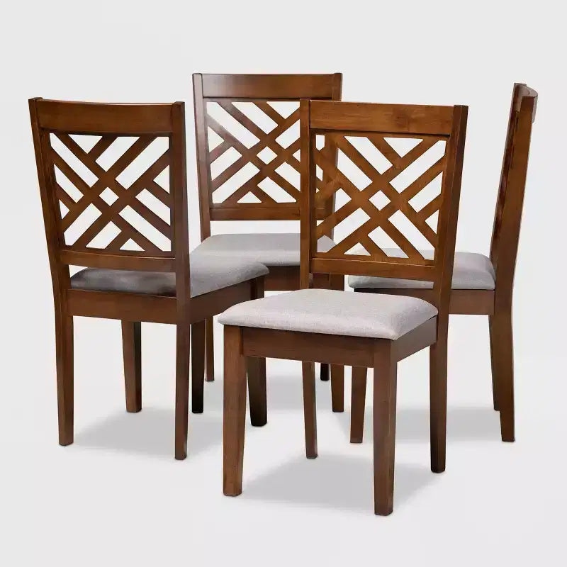 4er-Set Esszimmerstühle aus Caron-Holz mit Schaumstoffpolsterung und ausgeschnittener Rückenlehne – Baxton Studio