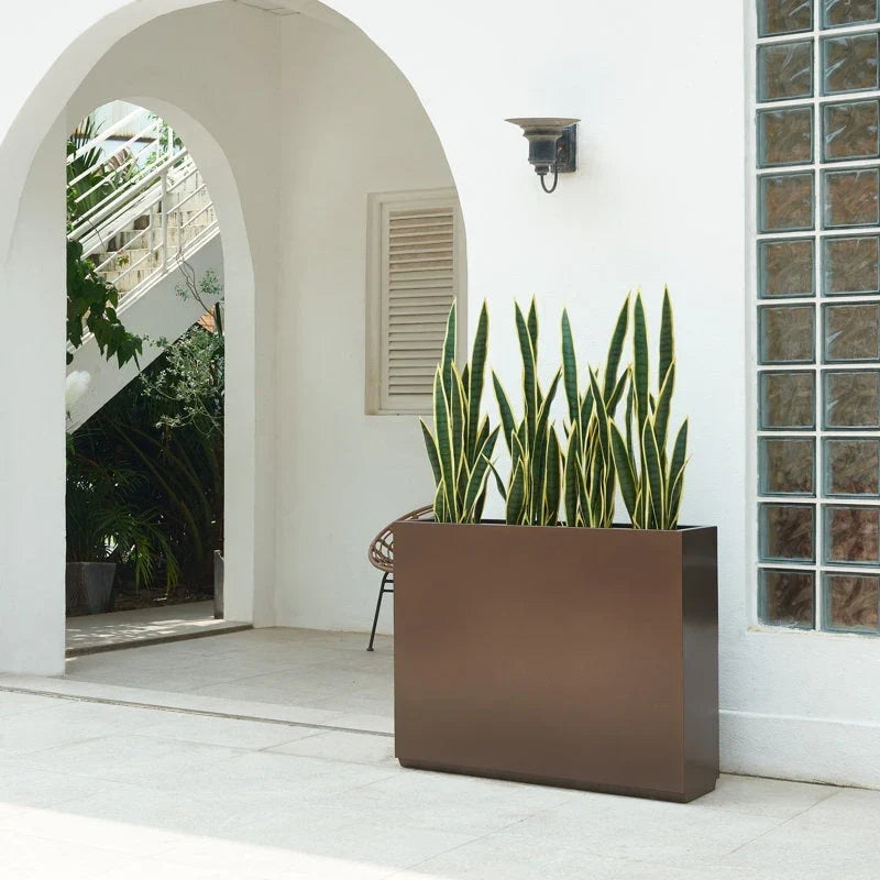 Schwerer metallischer Pflanzkübel für Außenpflanzen, 38L x 10B x 30H Zoll, hohe und lange Pflanzbox mit Metallteiler – 38 x 30 x 10