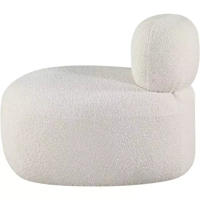 Meridian Furniture Venti Stuhl aus Bouclé-Stoff