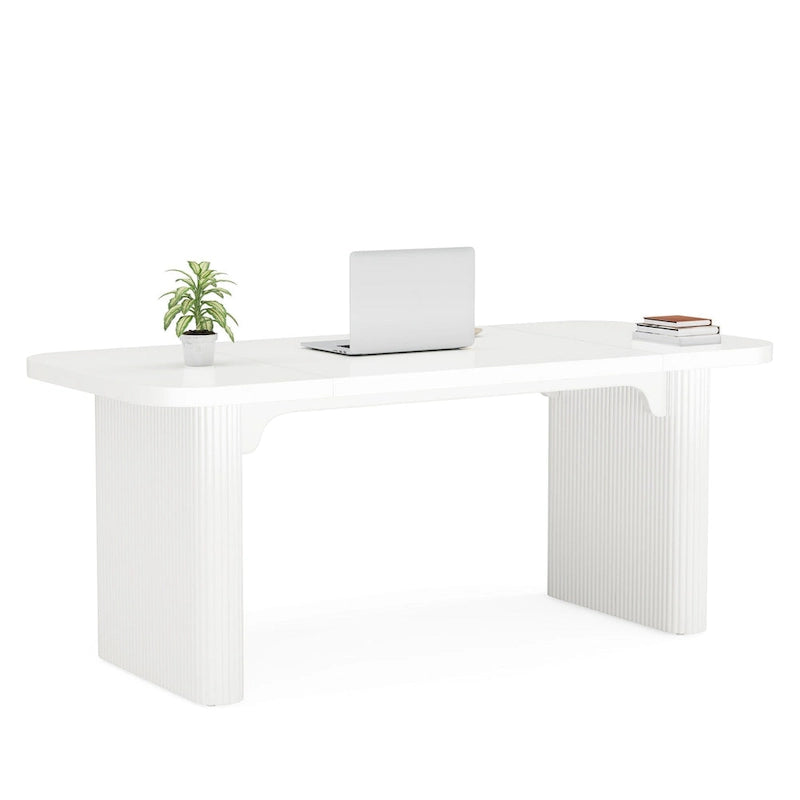 Moderner Chefschreibtisch für das Home-Office