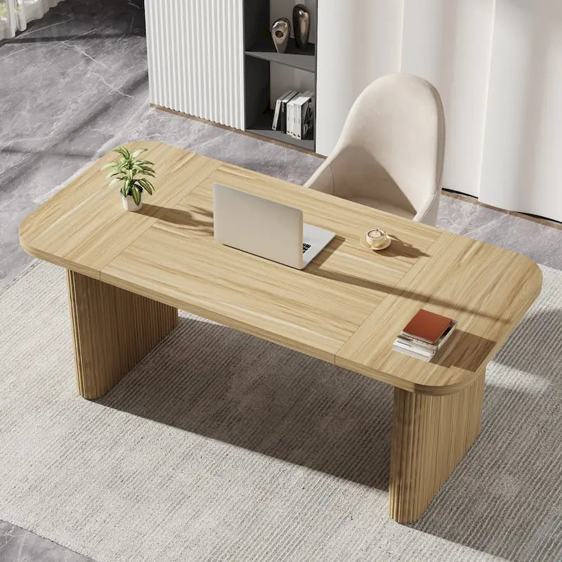Moderner Chefschreibtisch für das Home-Office
