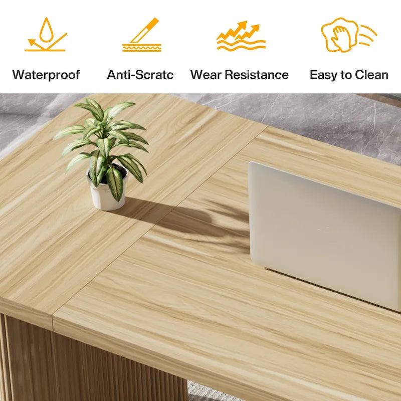 Moderner Chefschreibtisch für das Home-Office