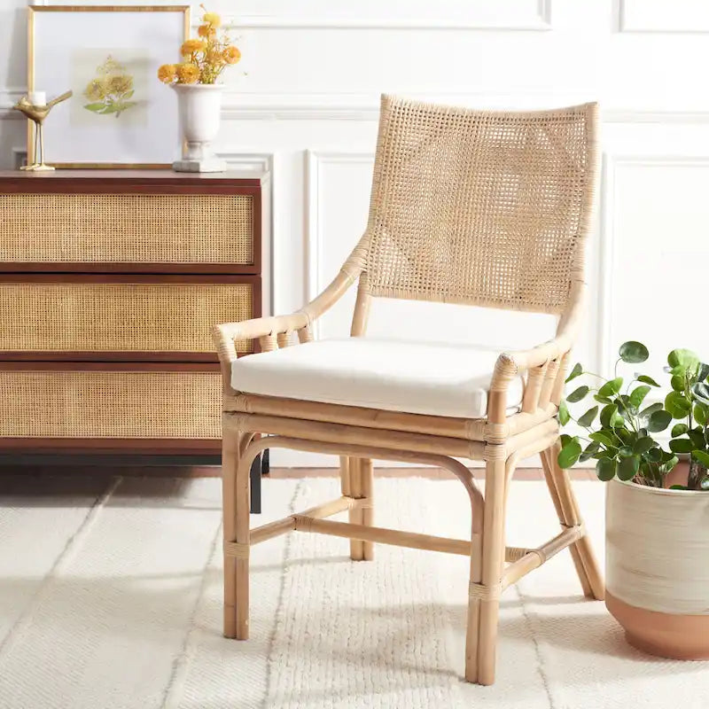 Küstendesign Rattan-Stuhl mit Kissen, 22 B x 24 L x 37 H, 22 B x 24 T x 37 H