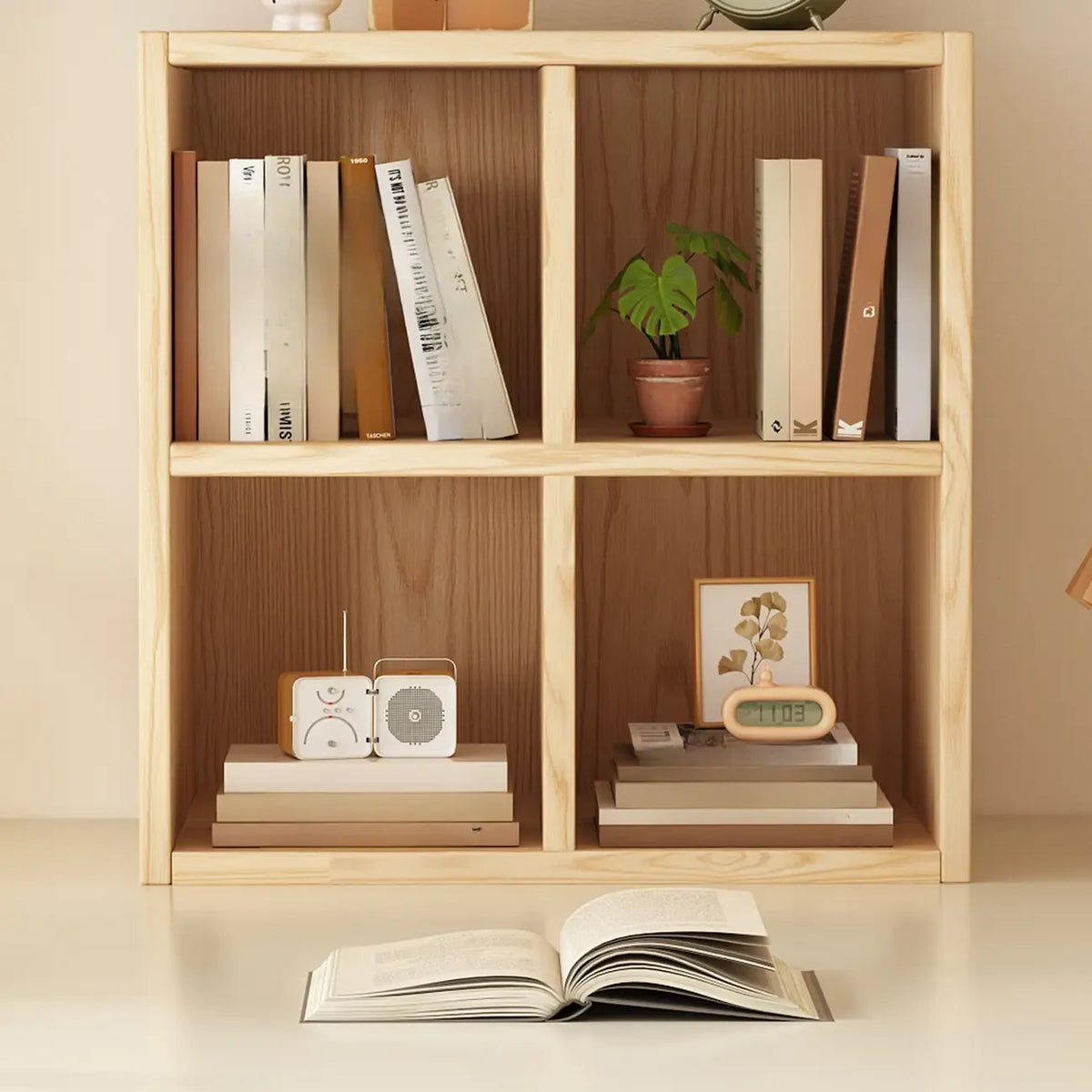 Modernes horizontales 8-faches Holzregal in Natur-Optik