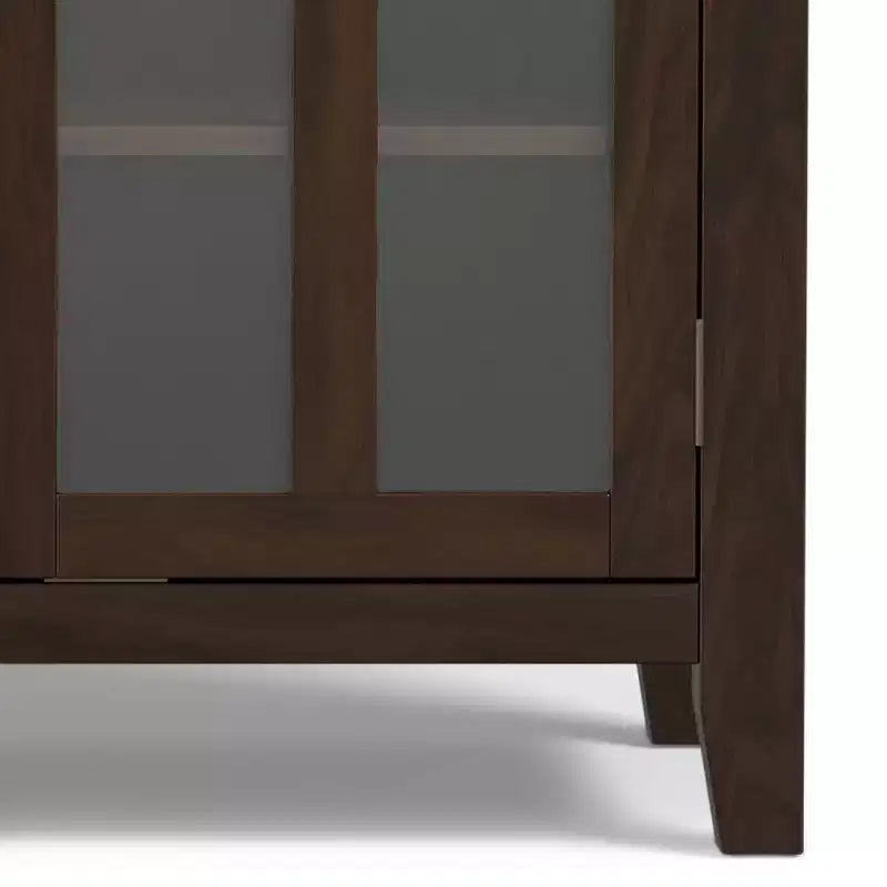 Stratford Hoher TV-Ständer aus Massivholz für TVs bis zu 55 Zoll – WyndenHall