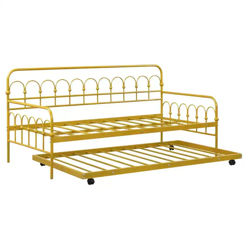 Costway Metall-Tagesbett in Einzelgröße mit ausziehbarem Unterbett, platzloses Schlafsofa, feststellbare Rollen, Gold