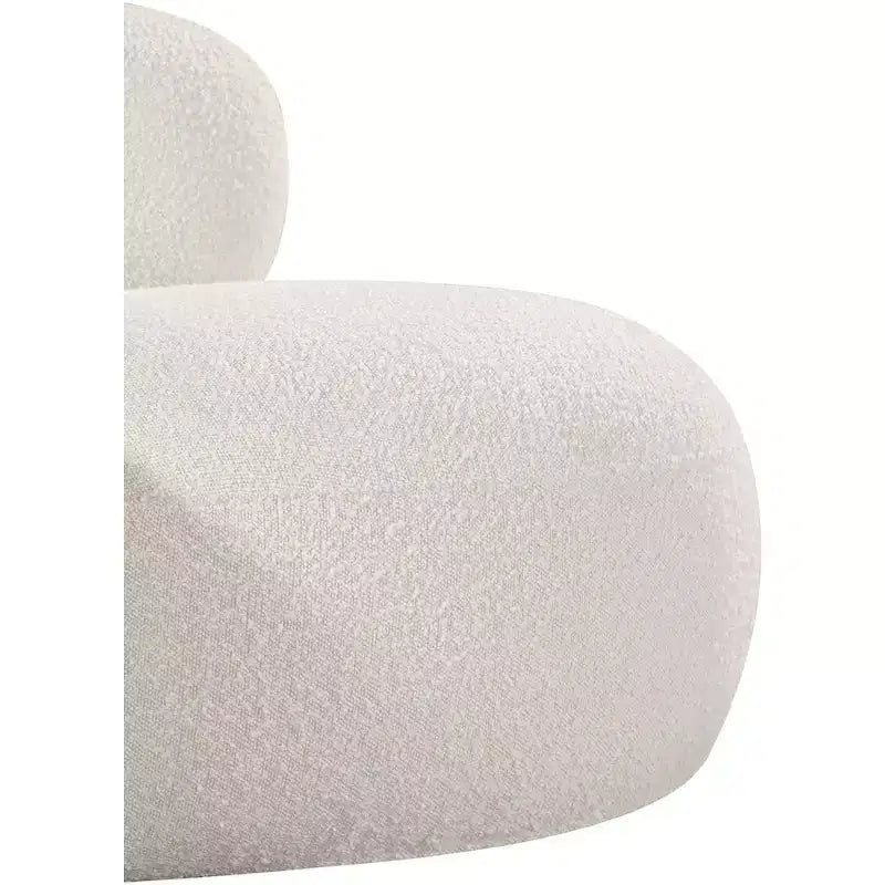 Meridian Furniture Venti Stuhl aus Bouclé-Stoff