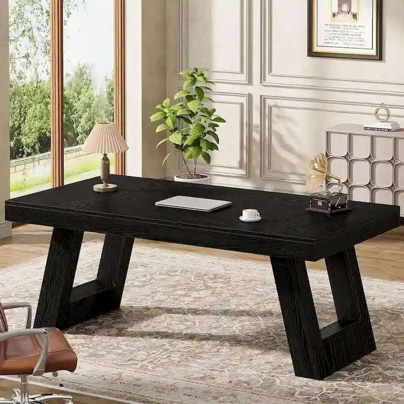 160 cm breiter Chefschreibtisch aus Holz, großer Computertisch fürs Homeoffice